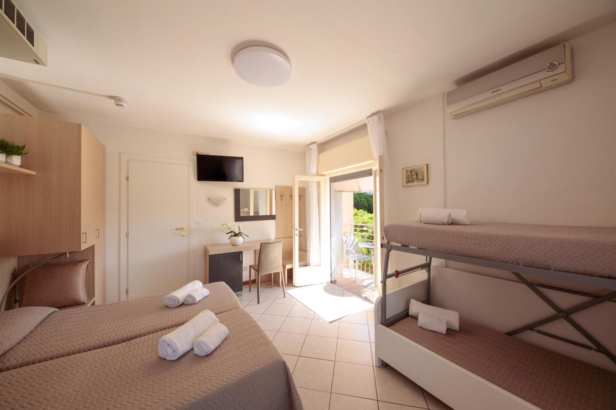 Hotel Madison Lido di Jesolo Ngoại thất bức ảnh