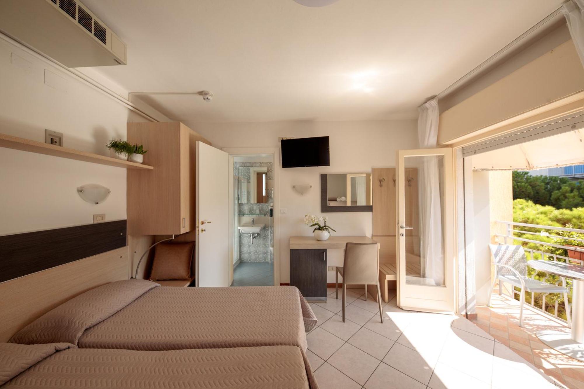Hotel Madison Lido di Jesolo Ngoại thất bức ảnh