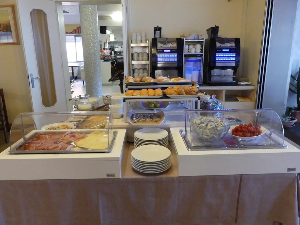 Hotel Madison Lido di Jesolo Ngoại thất bức ảnh