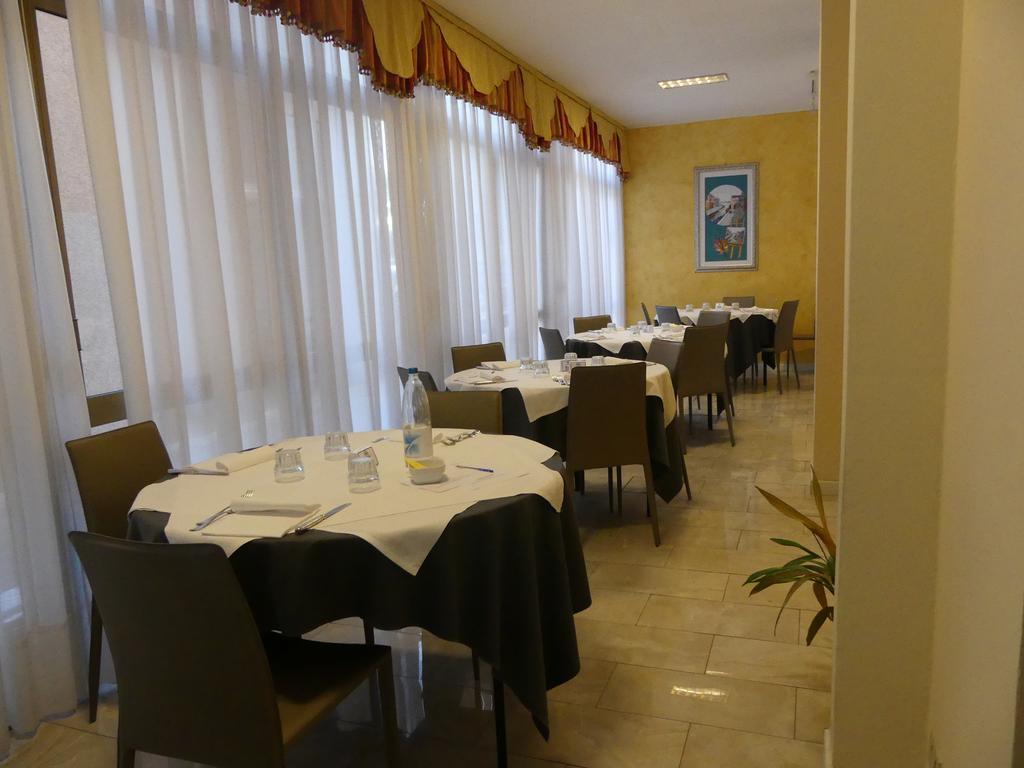Hotel Madison Lido di Jesolo Ngoại thất bức ảnh