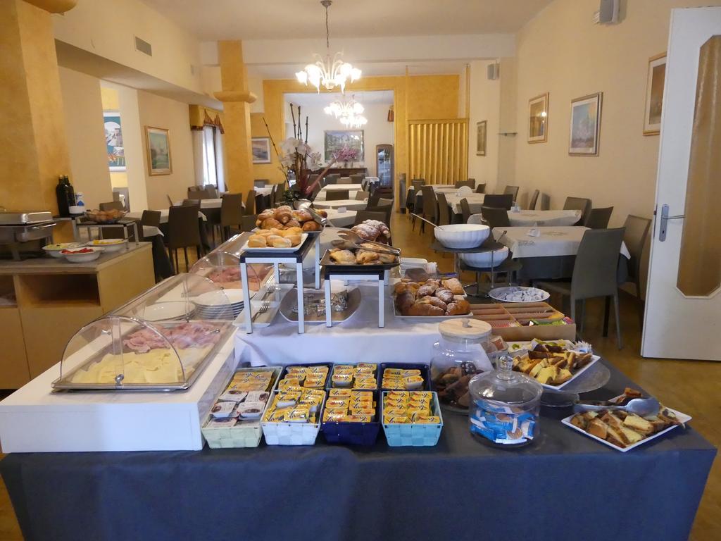 Hotel Madison Lido di Jesolo Ngoại thất bức ảnh